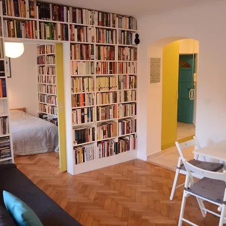 Apartment Apartment Studentovska *